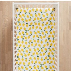 Hannasoft™ Lemons Crib Sheet In Organic Cotton - Hanna Andersson sheets